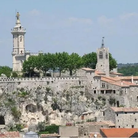 Aux Portes De L'ardeche En Cevennes